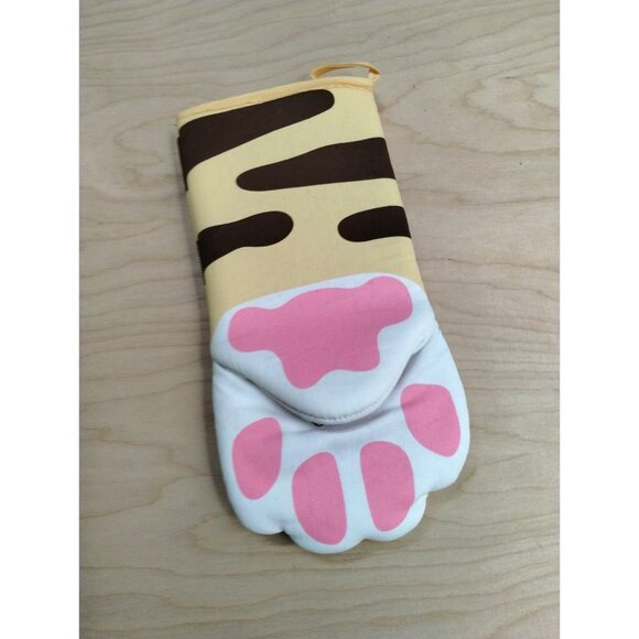 Kitty Cat Paw Claw Oven Mitt | Perfect Gift for Cat Lovers - Picture 2 of 8